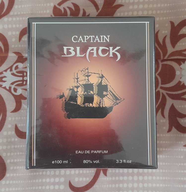ادکلن کاپیتان بلک اصل هارد باکس 100 میل (CAPITAIN BLACK)